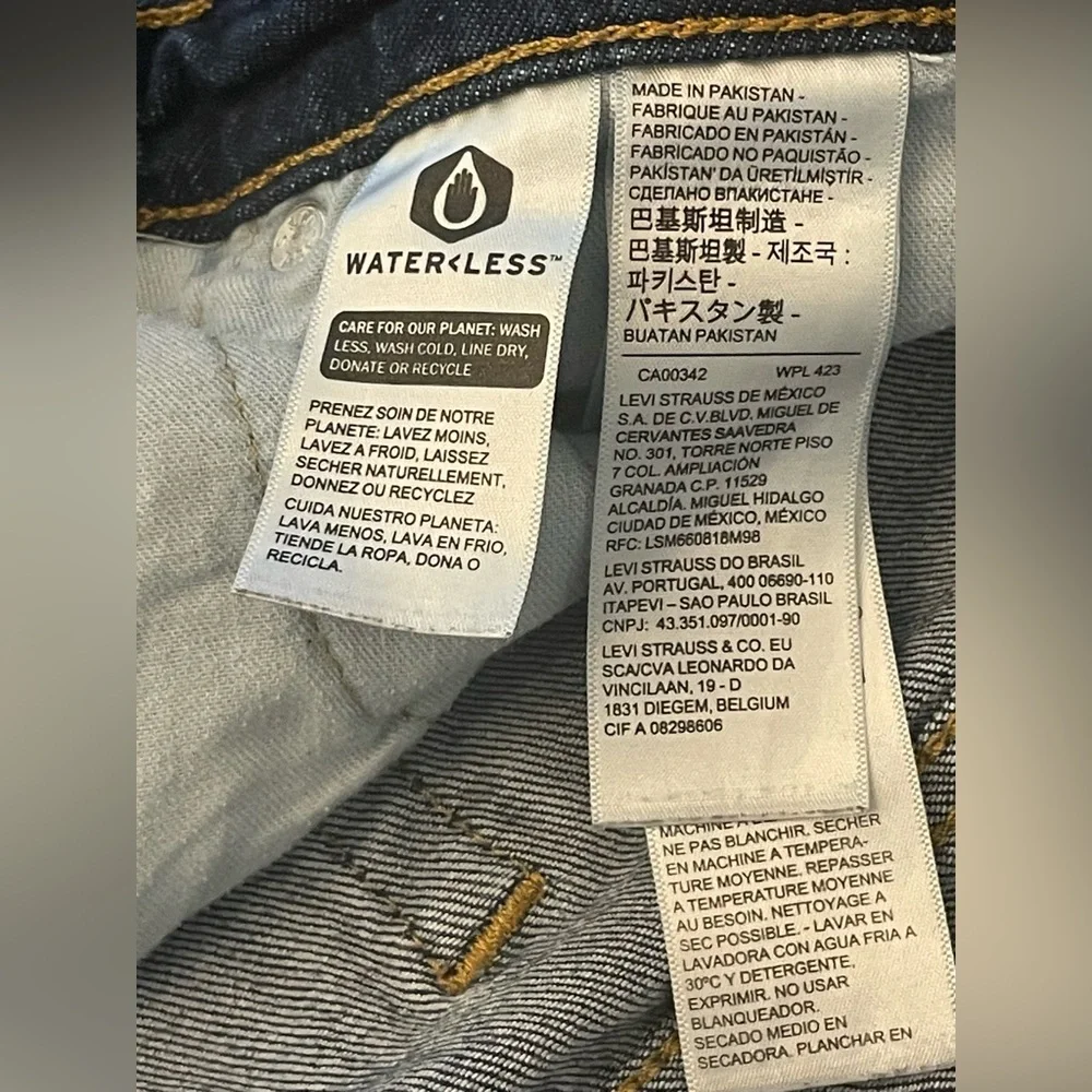 Levi Blue Jeans
